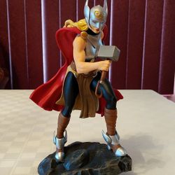 Lady Thor PVC statue 9" (Marvel)