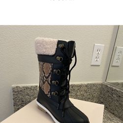 Women(youth)Rain/snow Boots ❄️Size 6