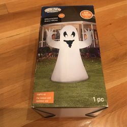 Scary Ghost Halloween Inflatable Airblown Yard Decoration 