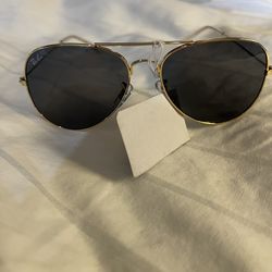 Gold Frame Black Lens Aviator Sunglasses 