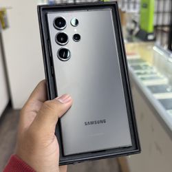 Samsung Galaxy S24 Ultra (unlocked-new)💥