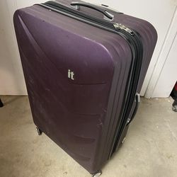 Nice hard suitcase with wheels easy to used.