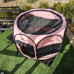 Medium Portable Pop Up Kennel with Carrying Case
