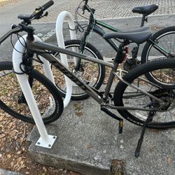 Giant Talon Gently Used Mountain Bike 450$