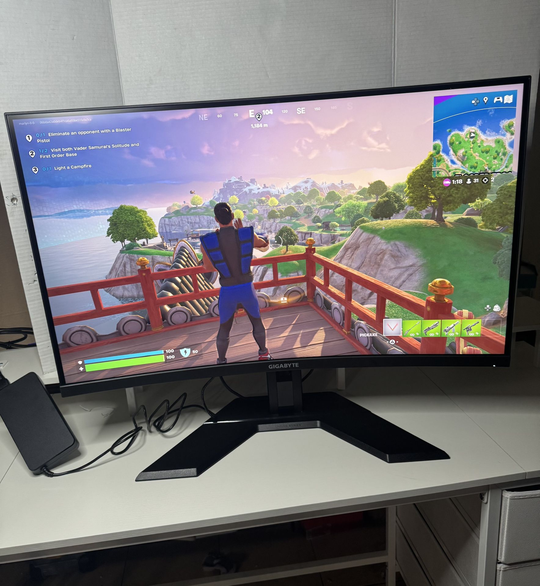 GIGABYTE 32” 4k Curved Gaming monitor 144hz