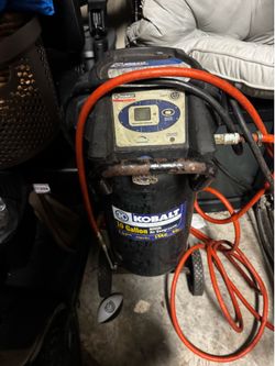 Kobalt 10gal digital readout compressor 6sfm
