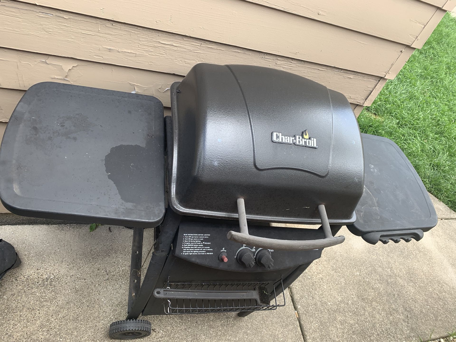 Grill - Char-Broil (used)
