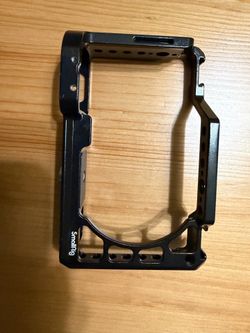 Small rig cage