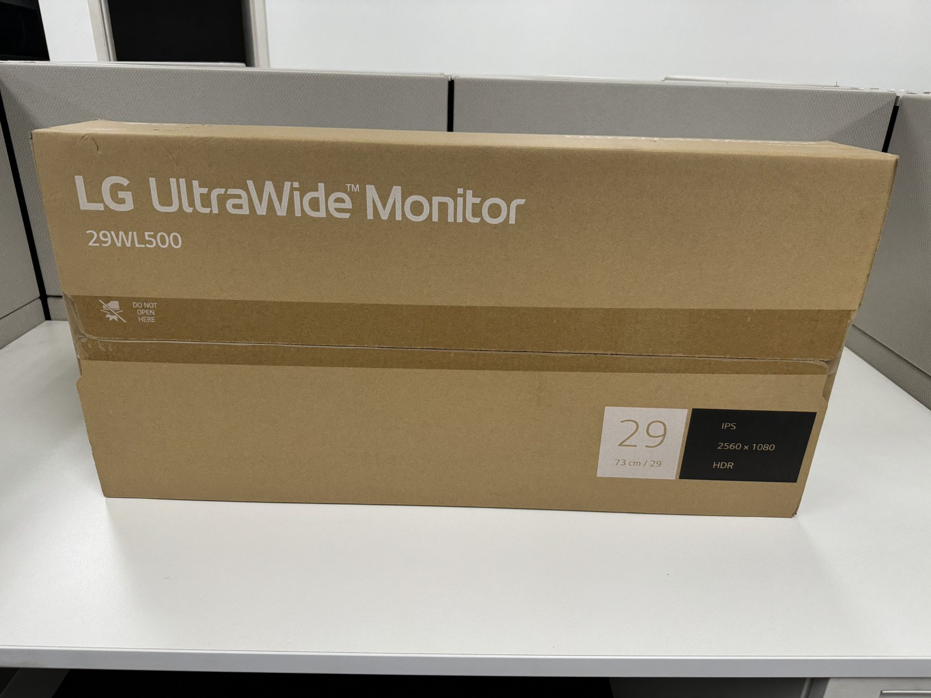 LG Monitor 29” Ultra Wide, IPS,2560x1080, HDR 