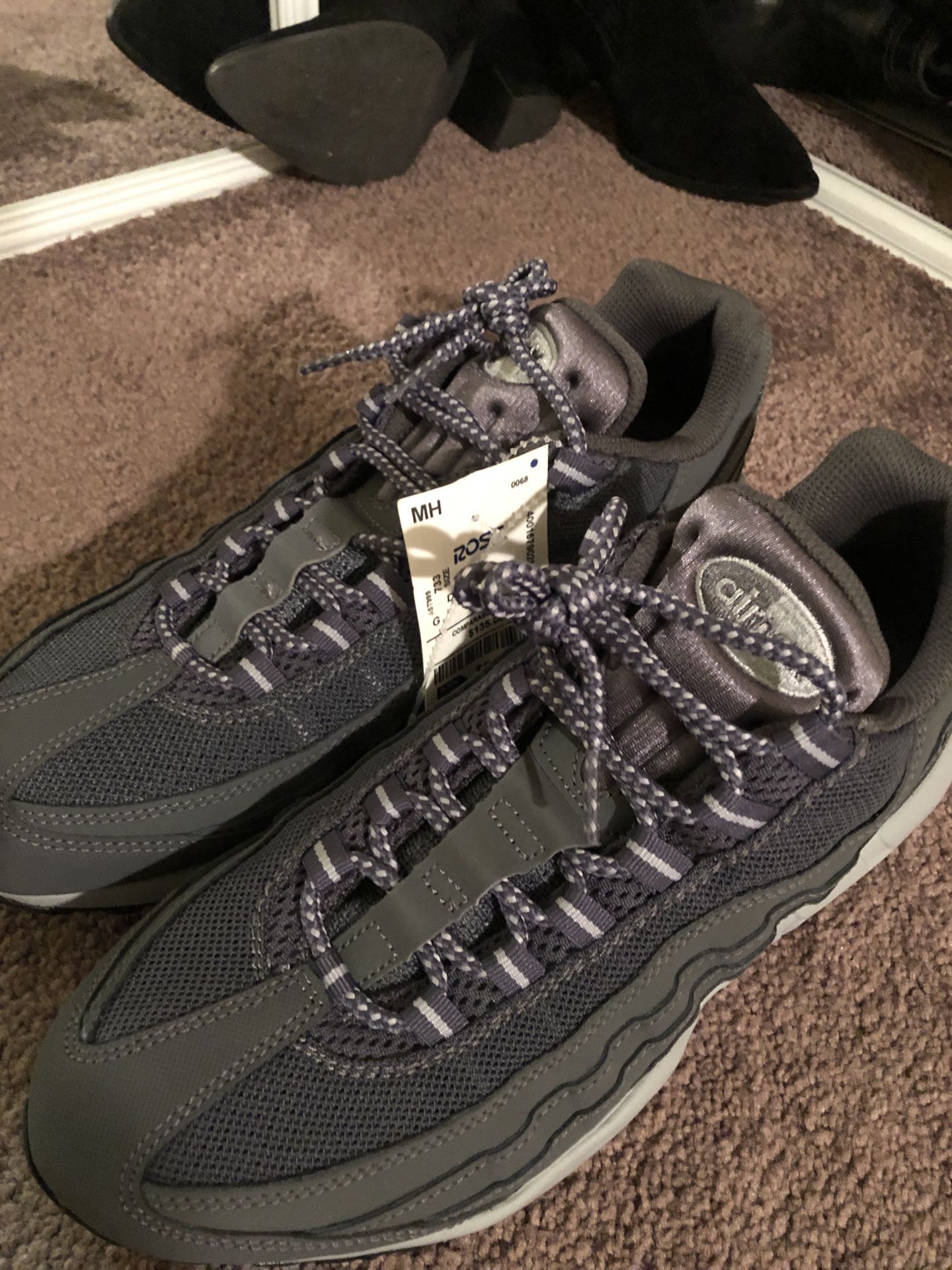 NIKE AIR MAX '95 RUNNING SHOE SIZE: US MEN'S 10/ UK 9/ BR 42/ EUR 44/