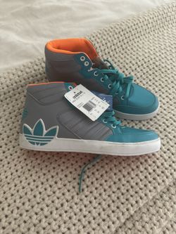 Womens Adidas Hard Court New