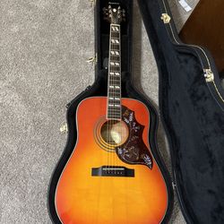 Epiphone Hummingbird Pro Acoustic/Electric – Near Mint Condition