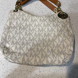 Michael Kors Shoulder Bag Jet Set Monogram Pleated White Tan Signature MK Logo