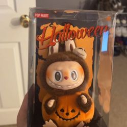 Halloween labubu