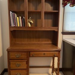 Desk/bookcase/ Shelving Unit