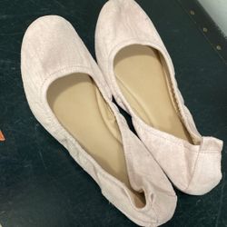 Pink suade flats, Universal threads Size 8 