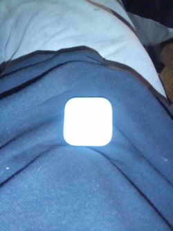 Apple AIRPODS 4 W/lightning charge case