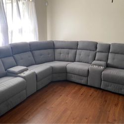 Financing & Delivery Available: Grey 3 Piece sectional