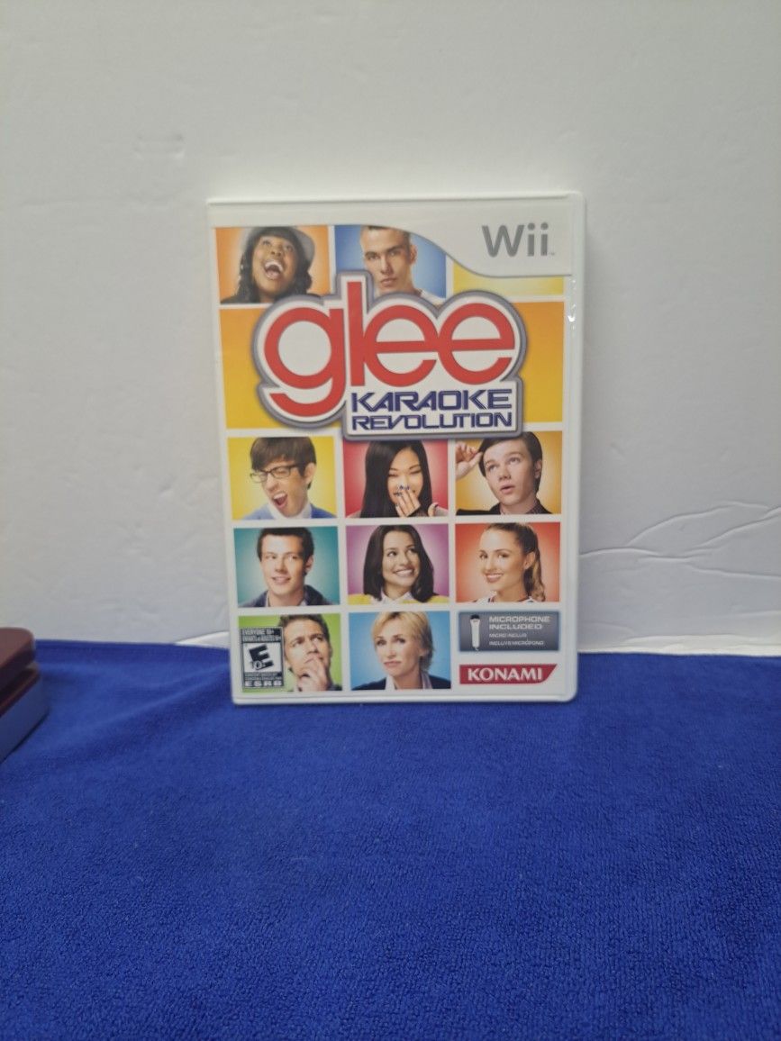 Glee Karaoke Revolution For Nintendo Wii