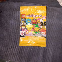 Mini Figures Series 23 