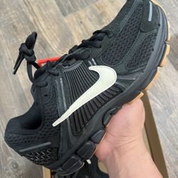 Nike Zoom Vomero 5 