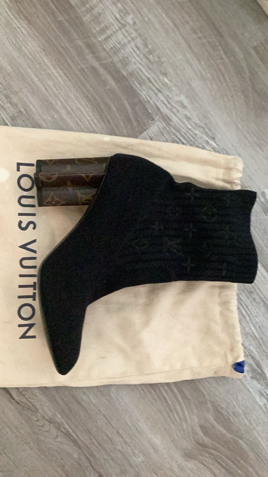 LOUIS VUITTON BLACK BOOTS