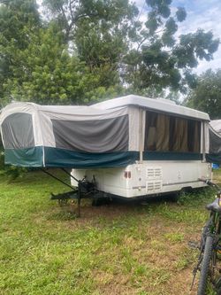Camper 2 bedroom kitchen 600$