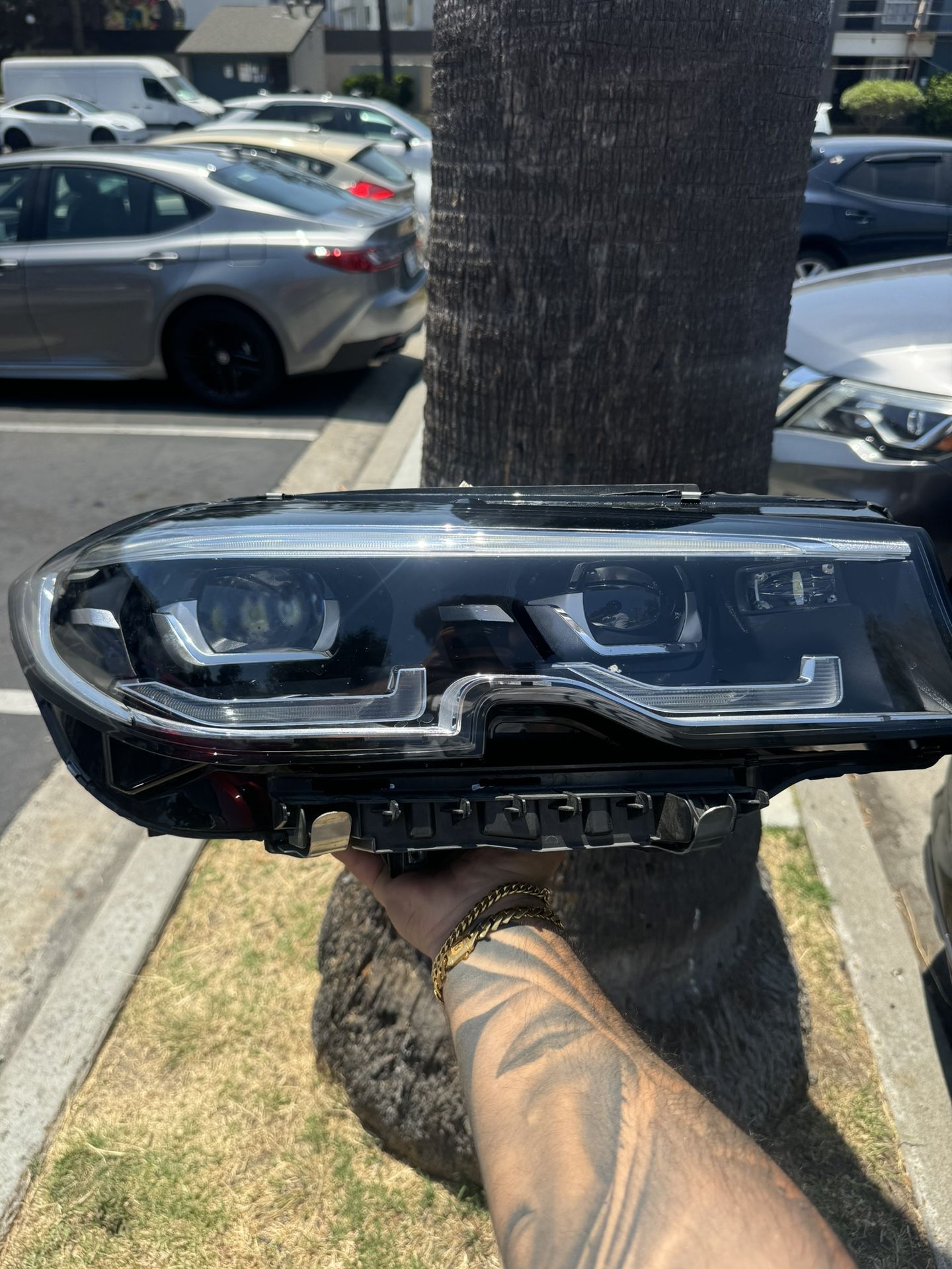 2019-2022 G20 BMW Oem Headlight Passenger Side