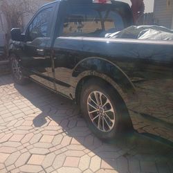 2018 Ford F-150 XLT Single Cab 5.O