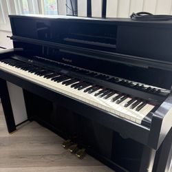 Roland LX-10 Digital Piano