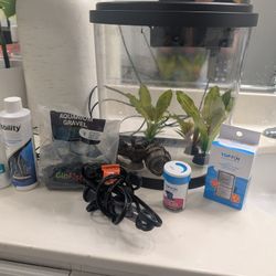 TOP FIN PLASTIC HALF MOON AQUARIUM AND SUPPLIES