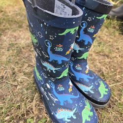 New Size 11 Rainboots