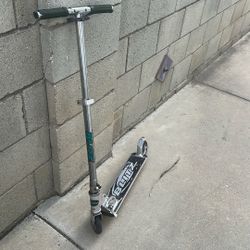   El Precio De Uno, Skateboard