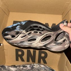 Yeezy Foam RNR