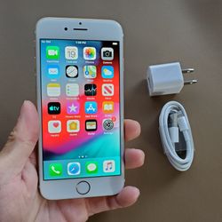 iPhone 6 - UNLOCKED - Like New  