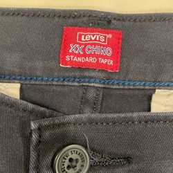 Levi’s Chino Pants 