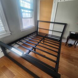 Queen Metal Bed Frame [Frame Only]