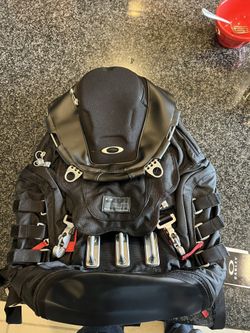 Oakley “Sema Show 2019” Kitchen Sink Backpack