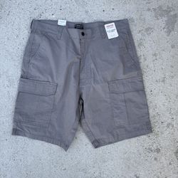 Grey Levi’s cargo shorts size 38 