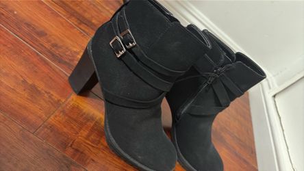 Fashion velvet black boots