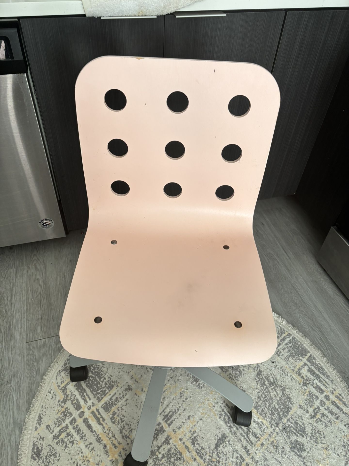 kids desk chair 