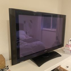 Hitachi 42 Inch Plasma TV 