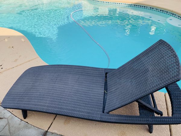2 Pool Chairs For Sale In Las Vegas Nv Offerup