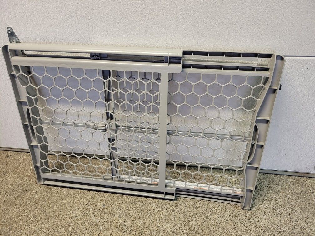 Expandable Baby Gate