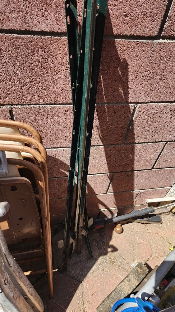 Lawn Posts And Fence