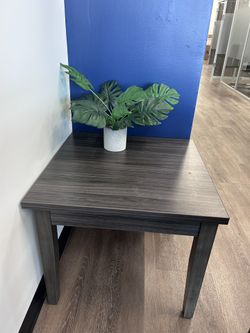 Dark Wood Side Table – Modern & Sturdy