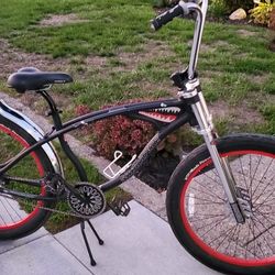 26 inch Sharkfire beach cruiser bicycle good condtion  !!!