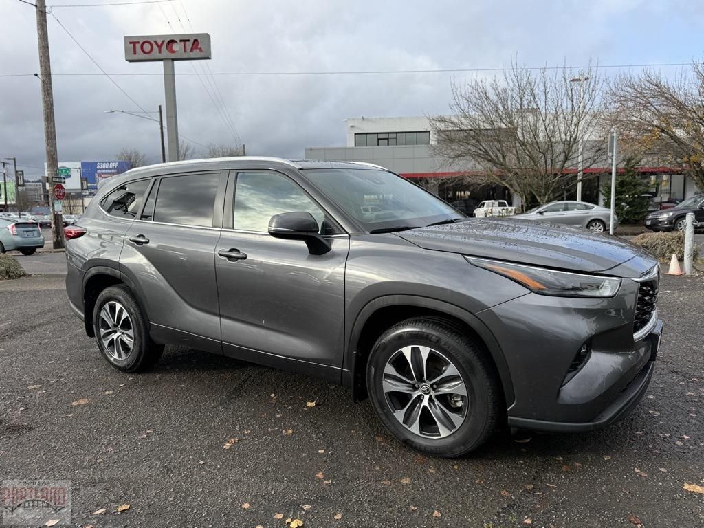 2023 Toyota Highlander