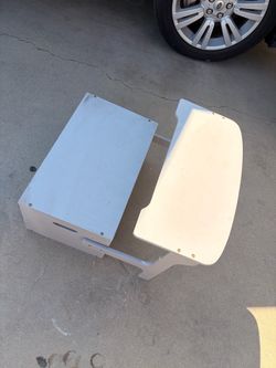 Desk, toddler desk
