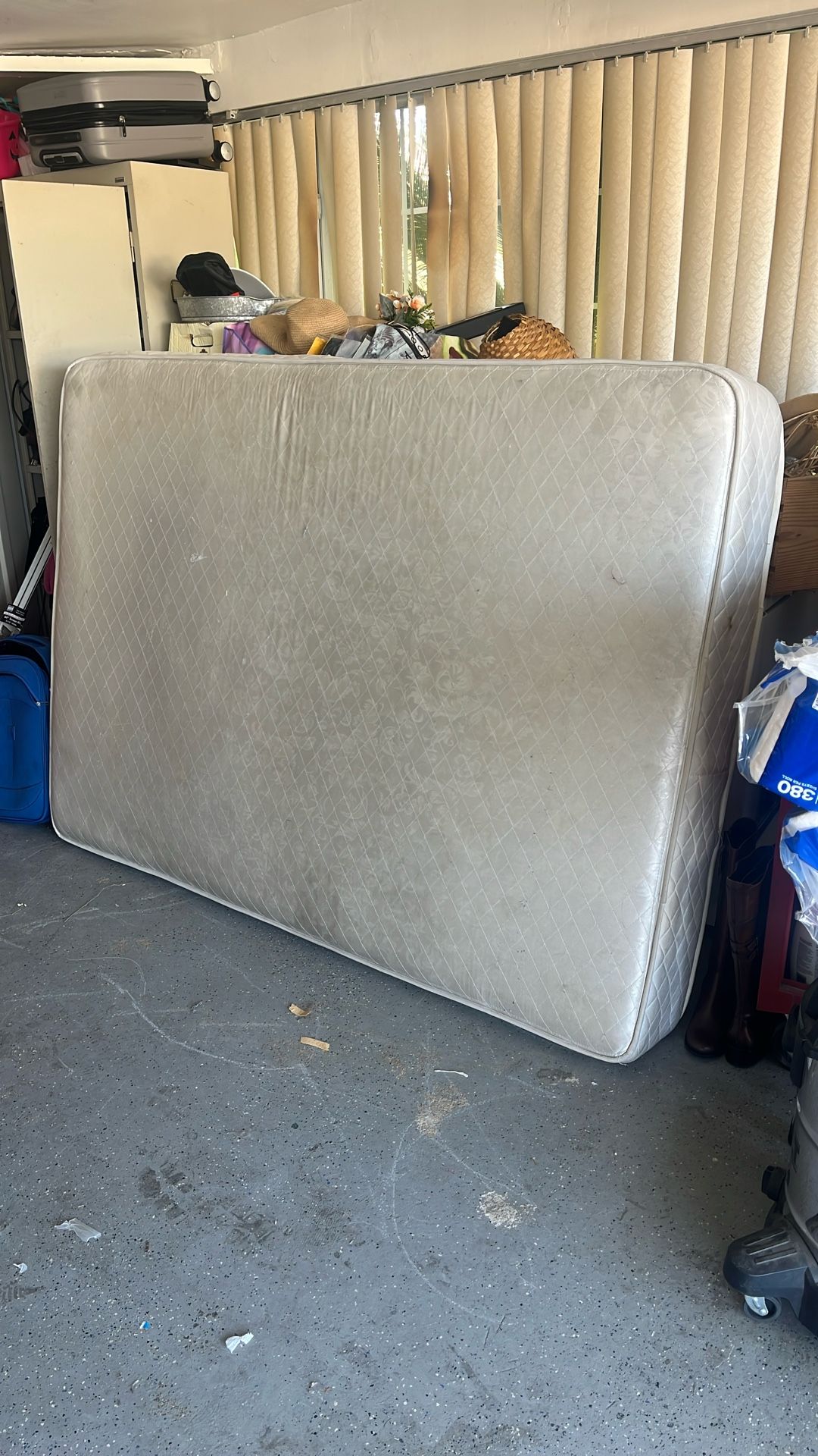 Full Size Mattress No Box Spring